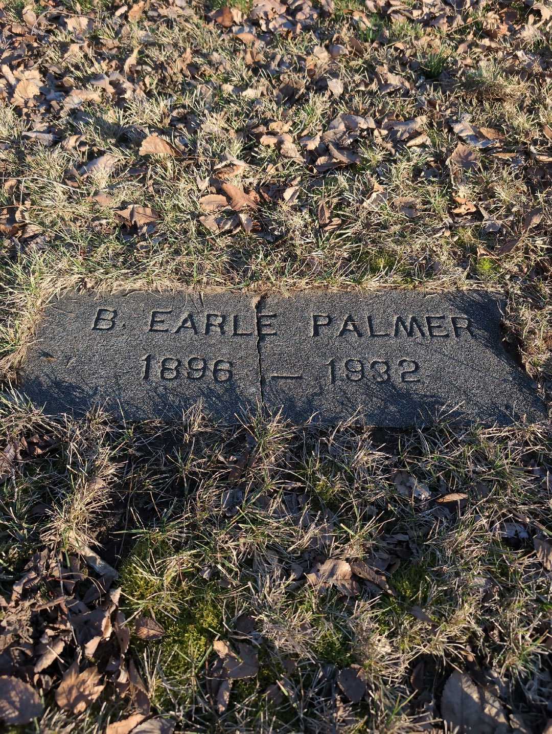 B. Earle Palmer's grave. Photo 1