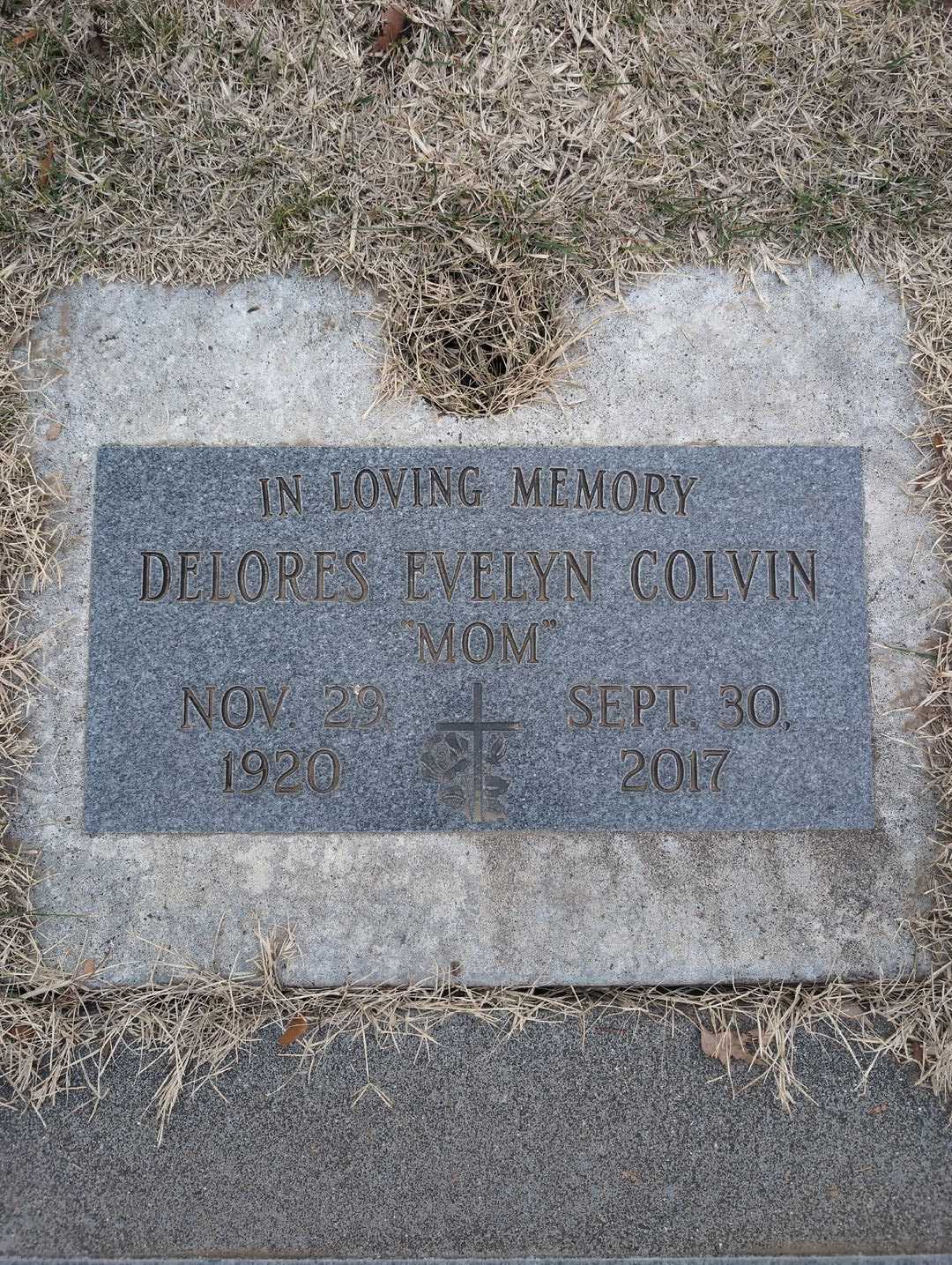 Roger Paddock's grave. Photo 5