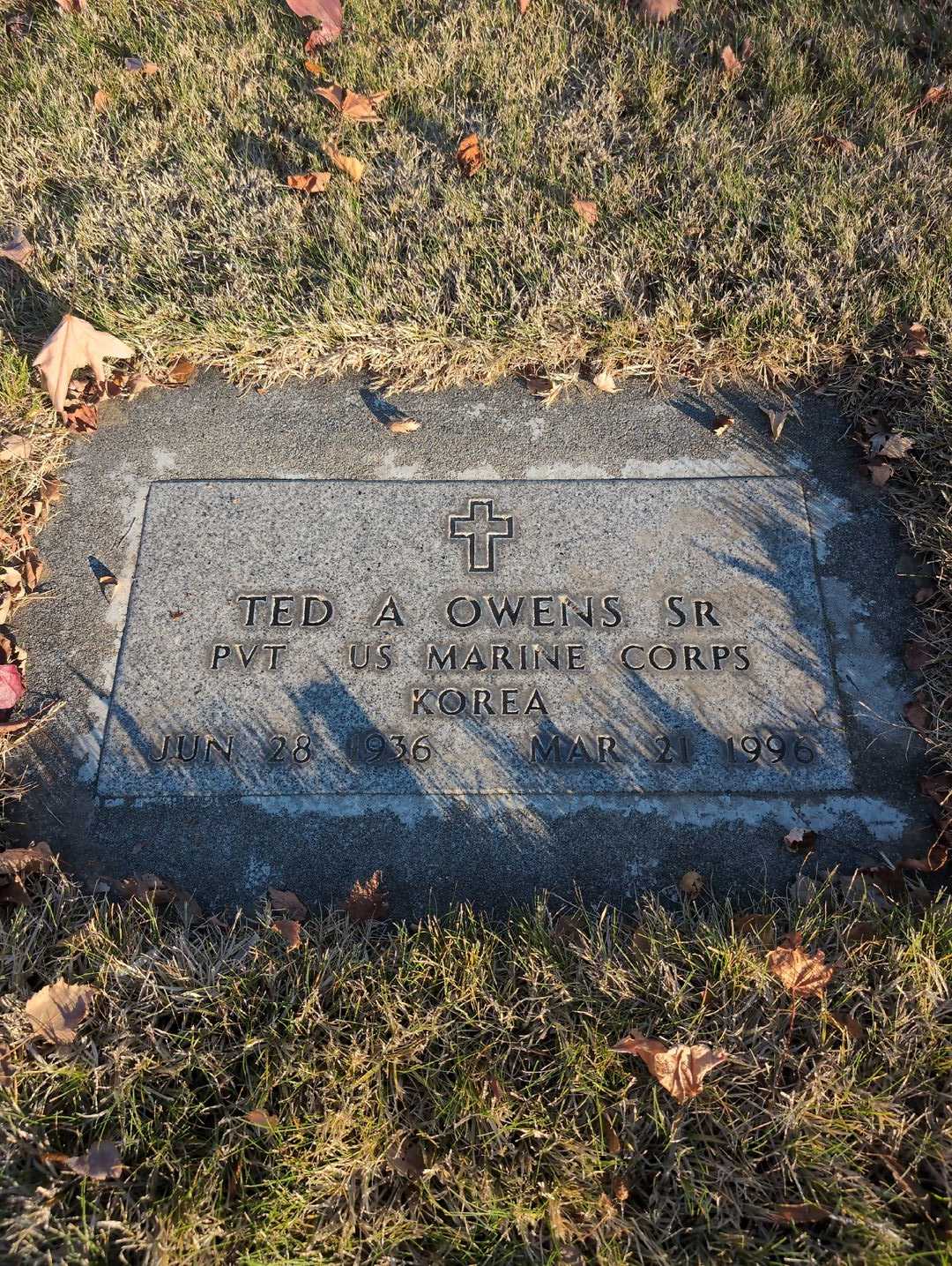 Ted A. Owens Senior's grave. Photo 3