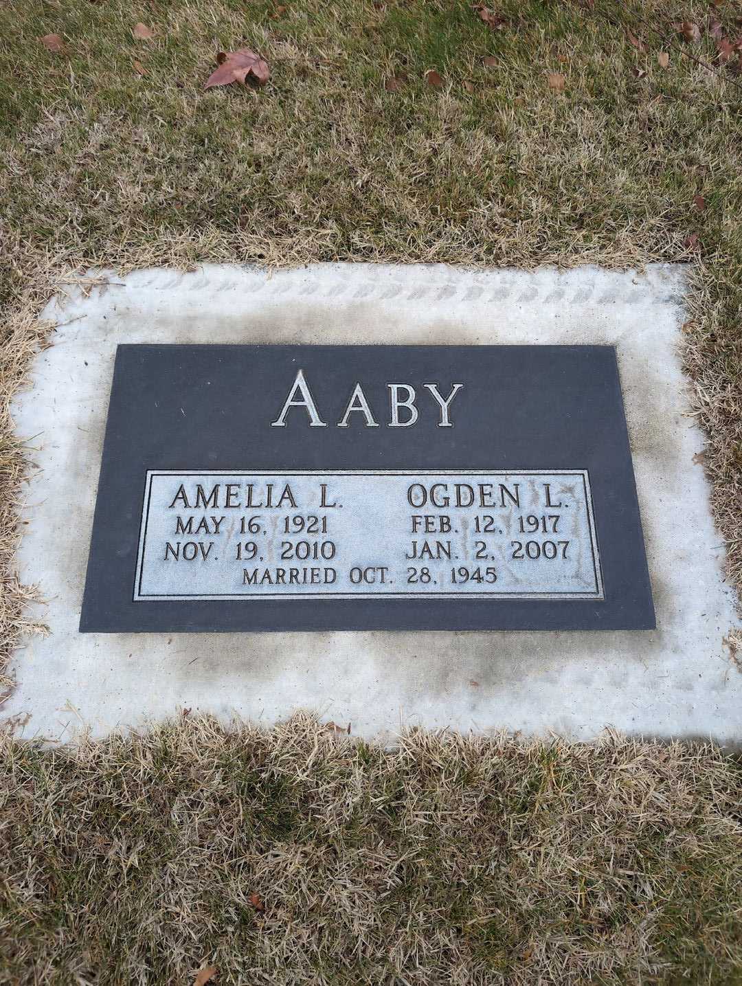 Amelia L. Aaby's grave. Photo 1
