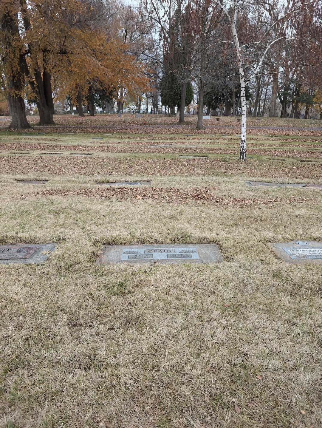 June B. Craig's grave. Photo 2