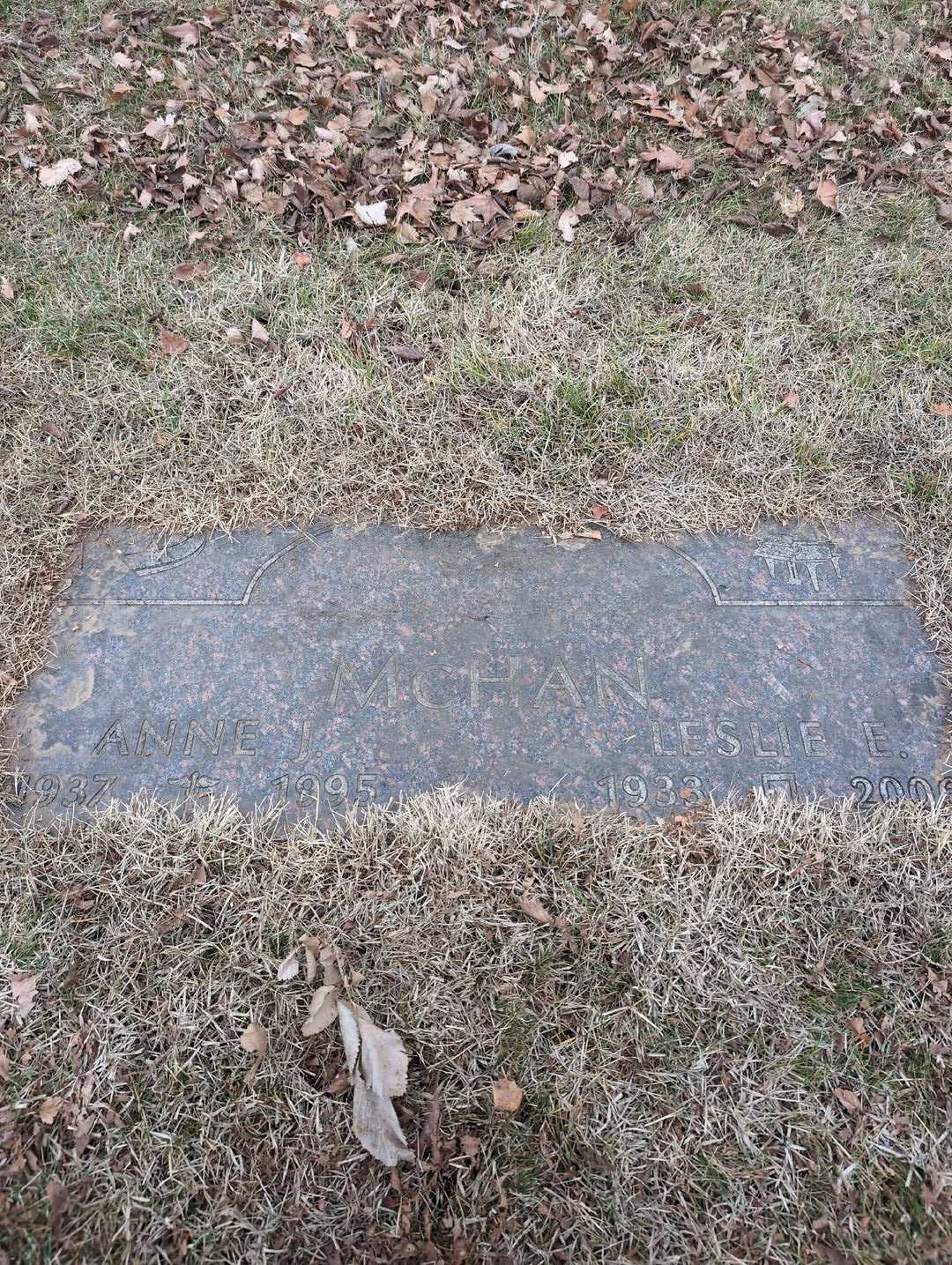 Alice E. Sanders's grave. Photo 4