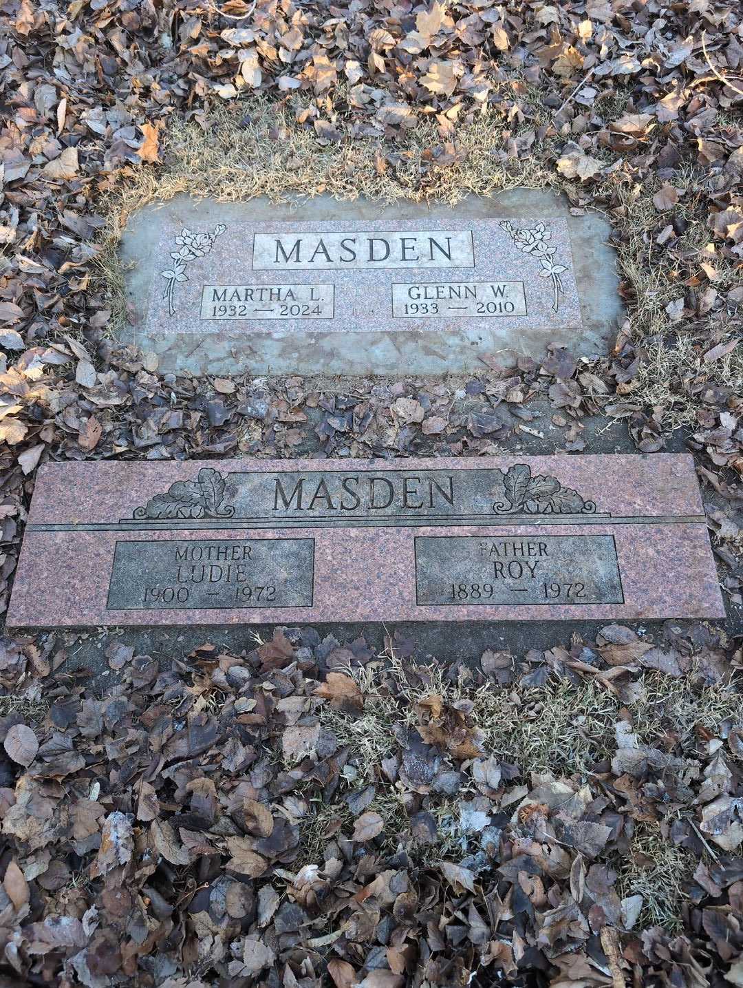 Glenn W. Masden's grave. Photo 3