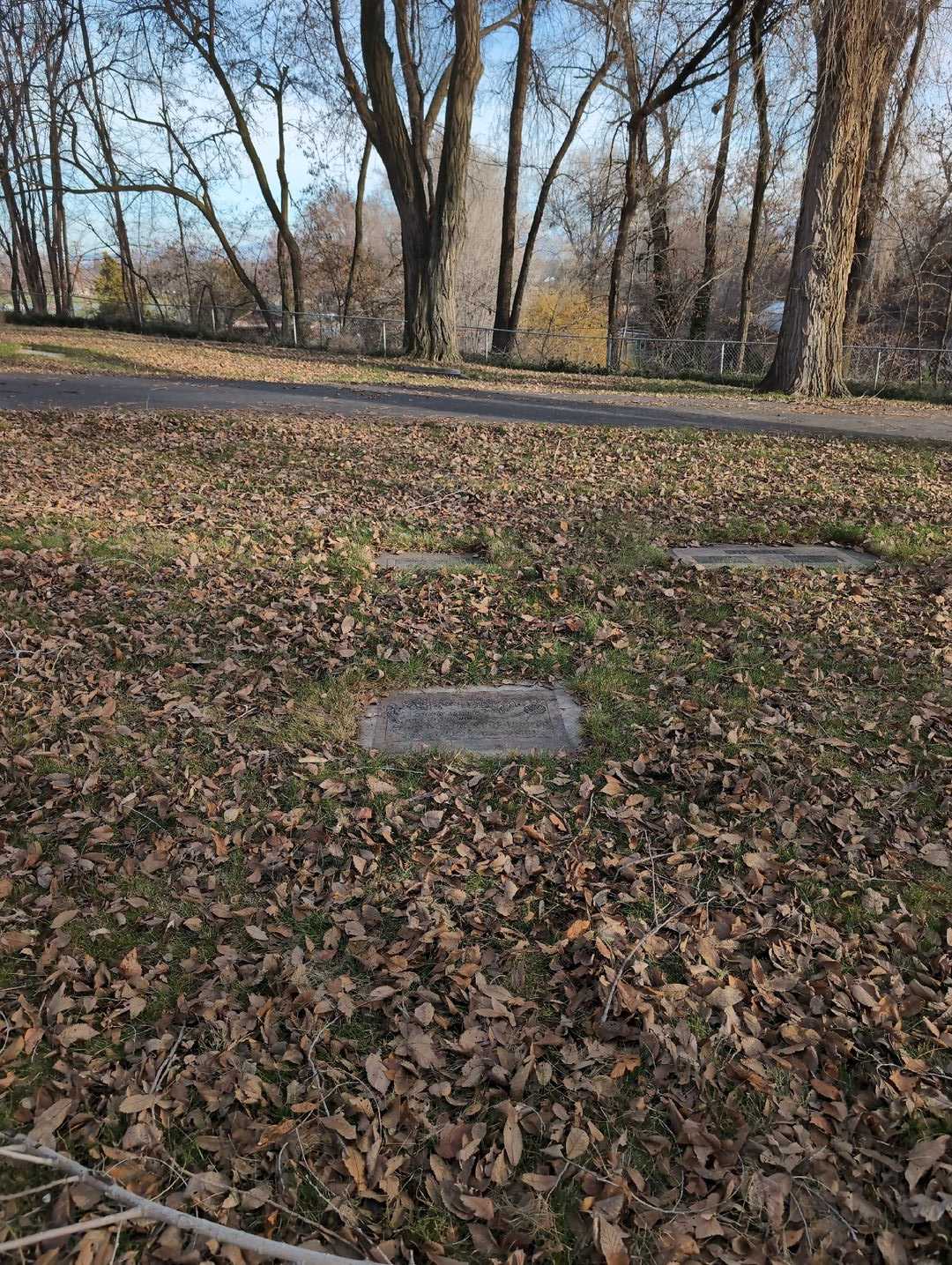 Erma Nadine Scott Munroe's grave. Photo 2