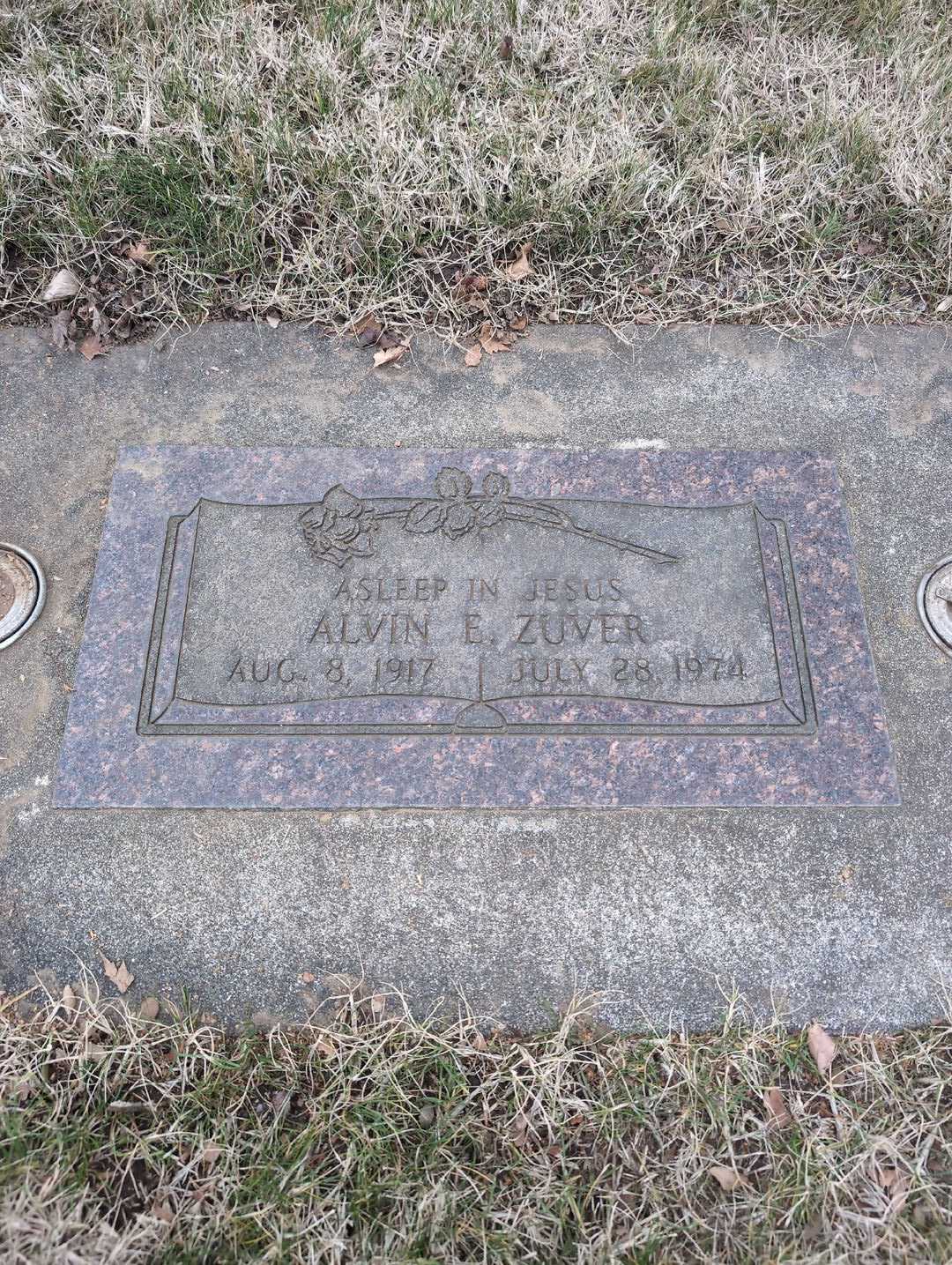 Alvin E. Zuver's grave. Photo 1