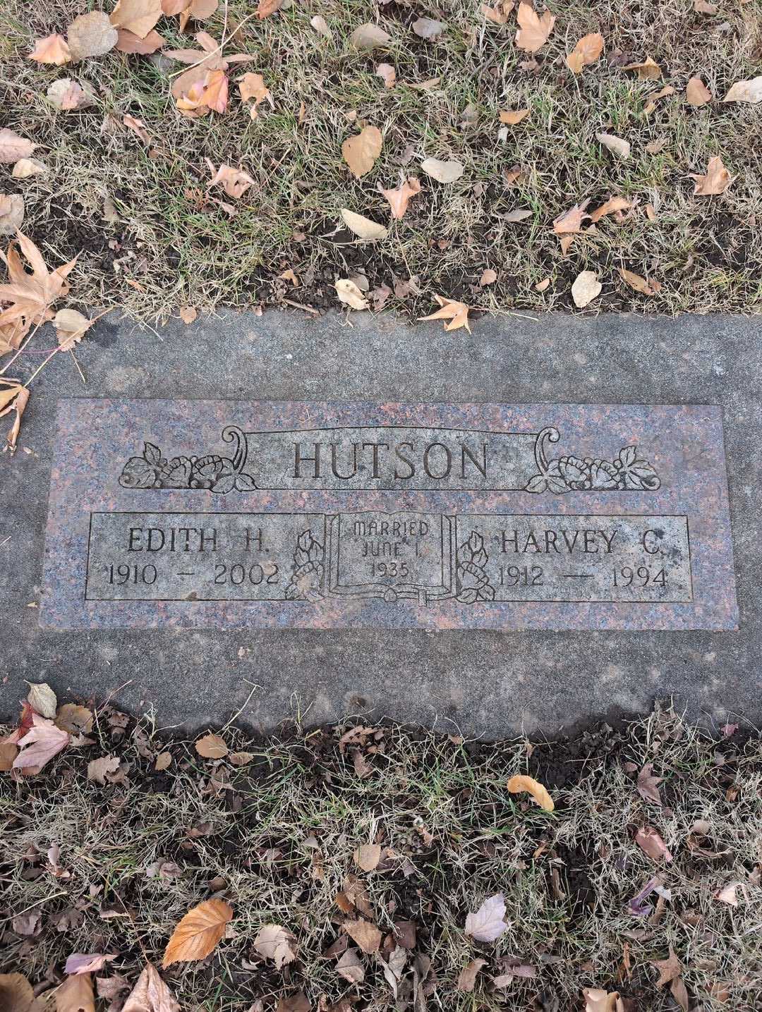 Walter P. Kellison's grave. Photo 5