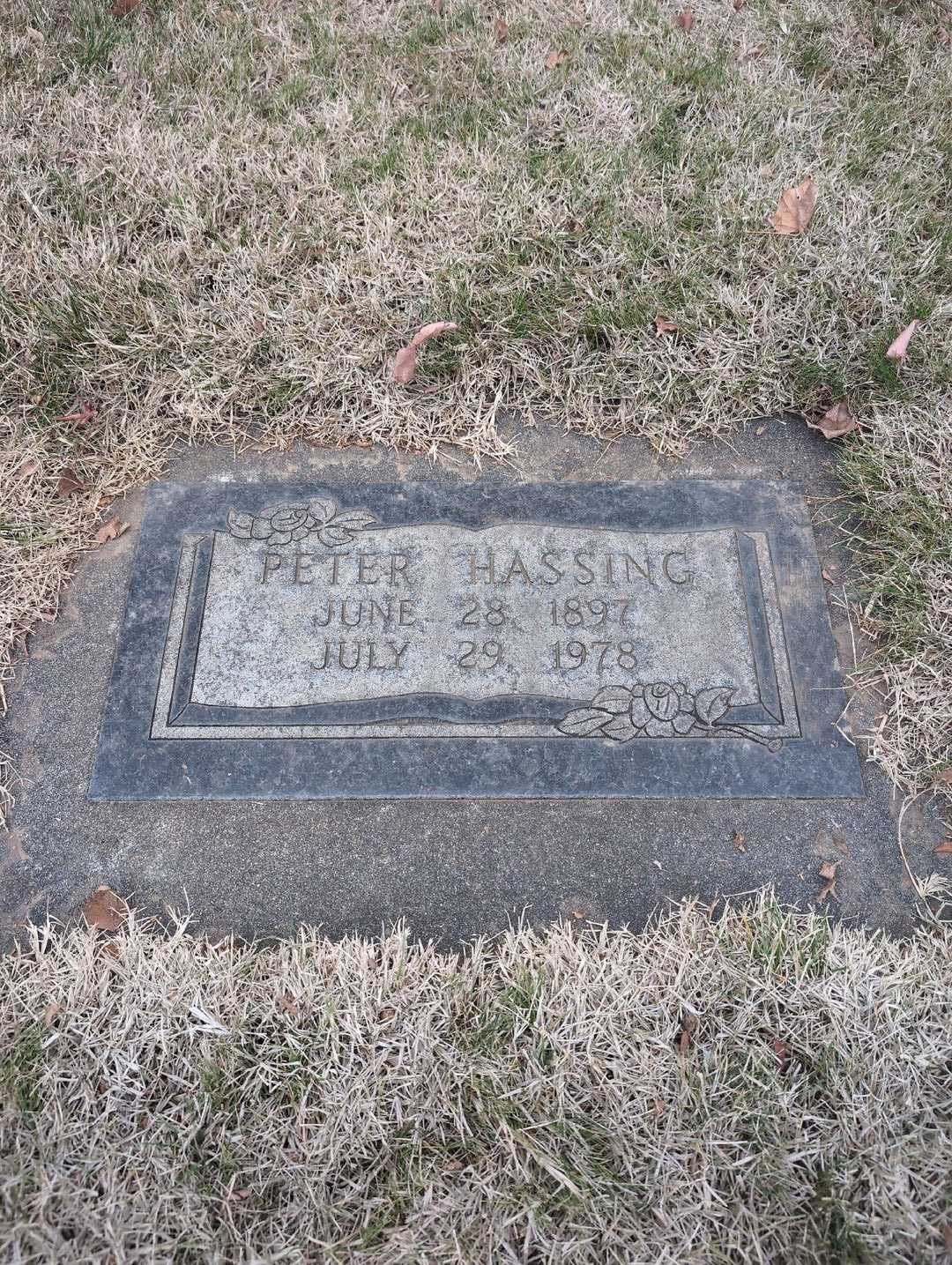 Peter Hassing's grave. Photo 3