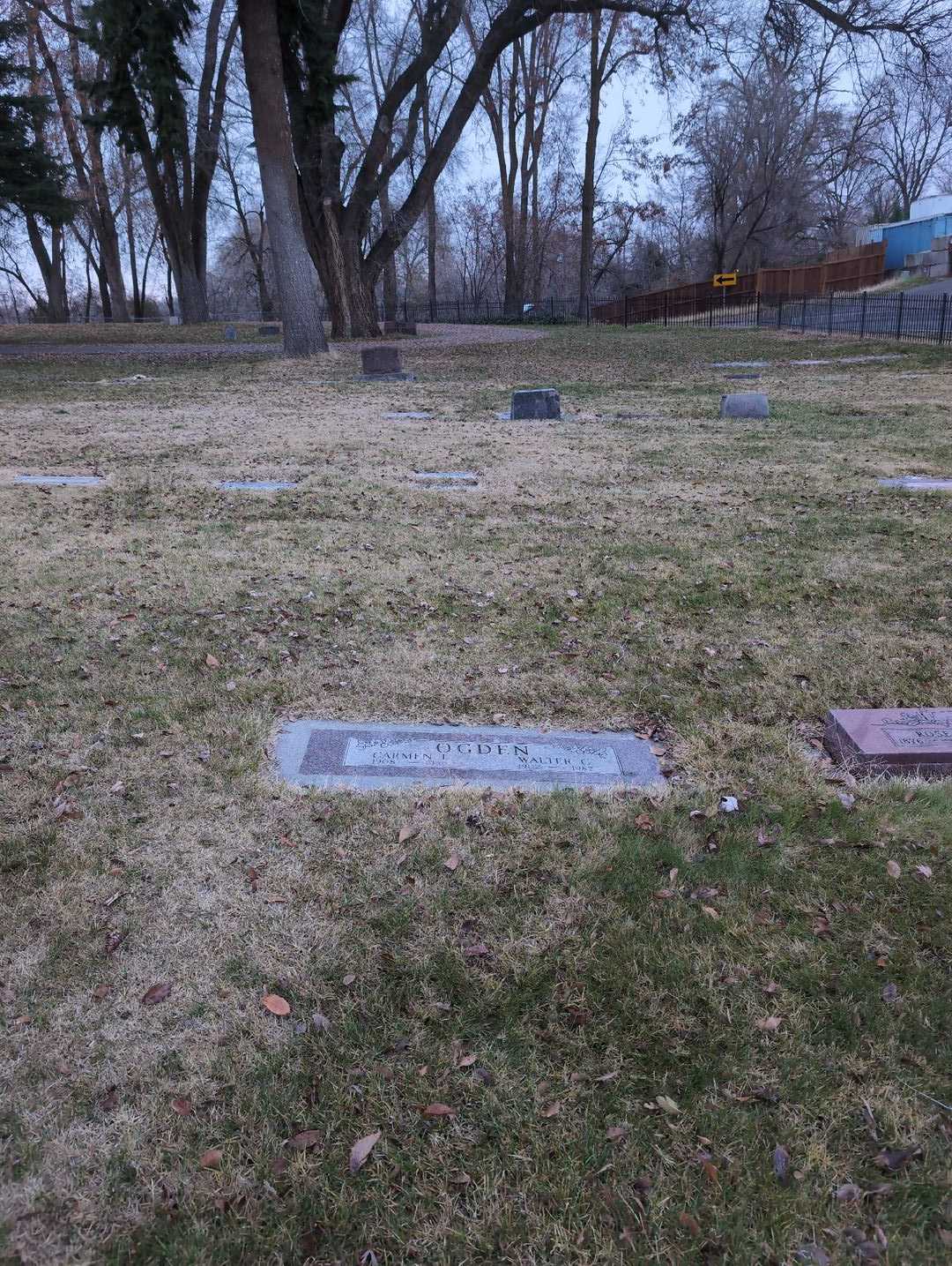 Carmen L. Ogden's grave. Photo 2