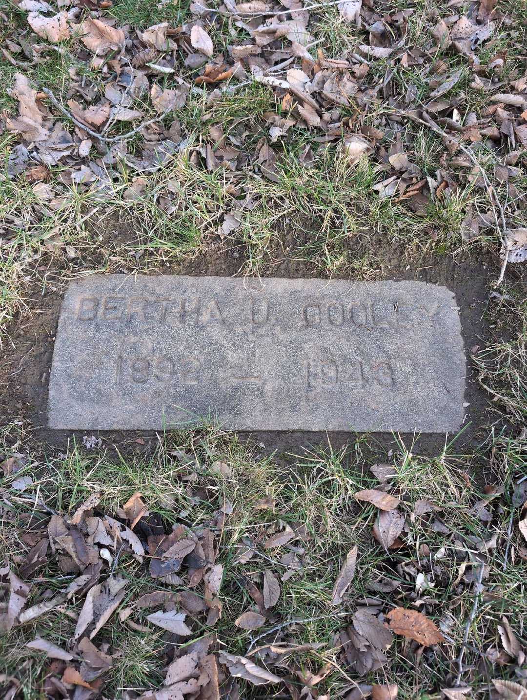 Bertha Unruh Cooley's grave. Photo 3