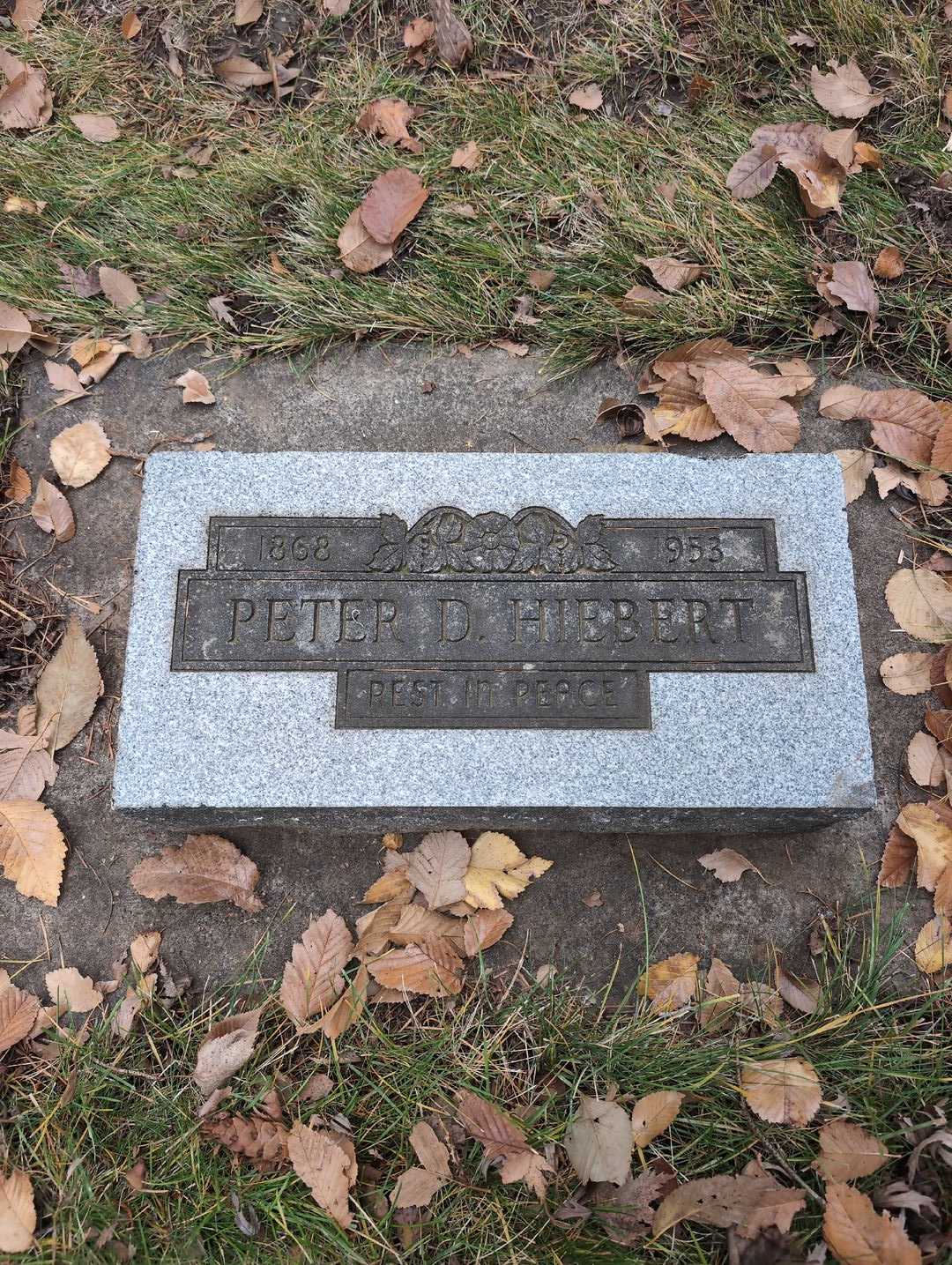Peter D. Hiebert's grave. Photo 3