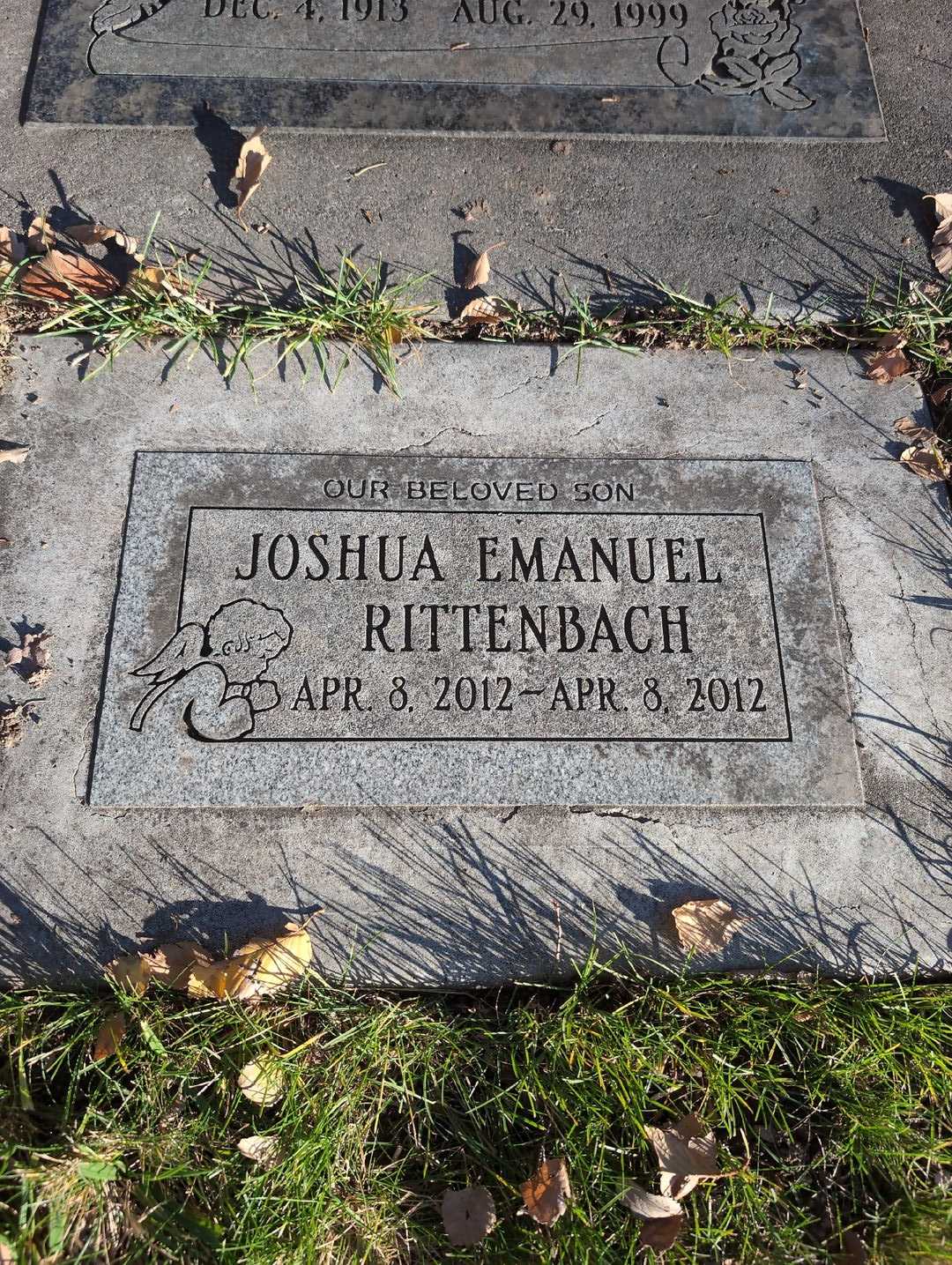 Barbara Qualley's grave. Photo 7