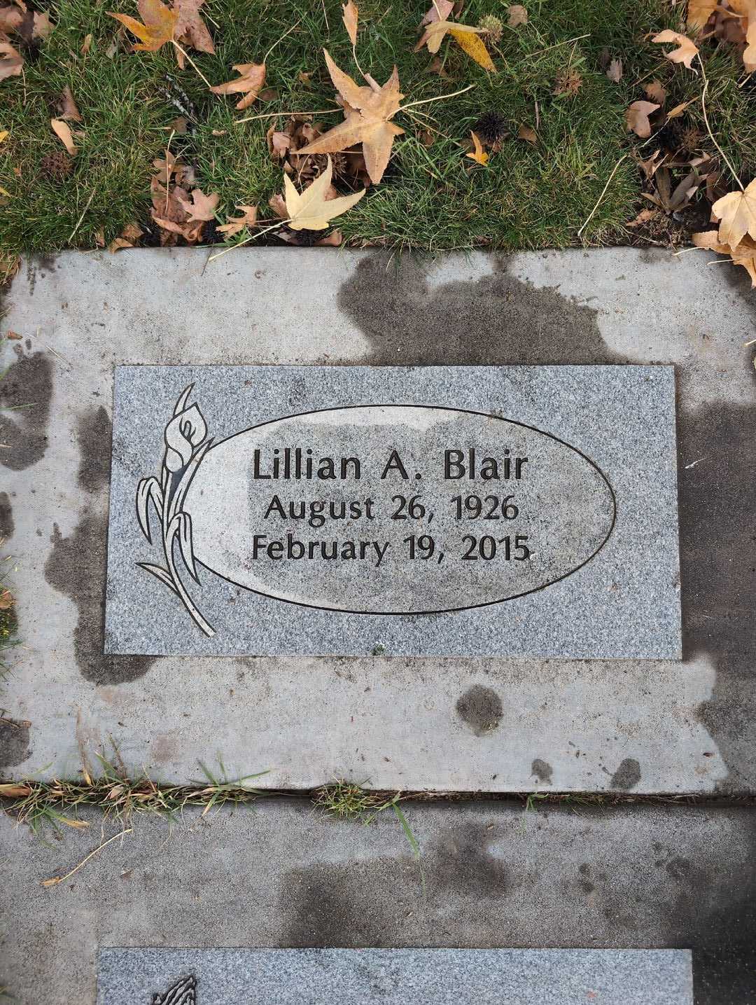 Lillian A. Blair's grave. Photo 3