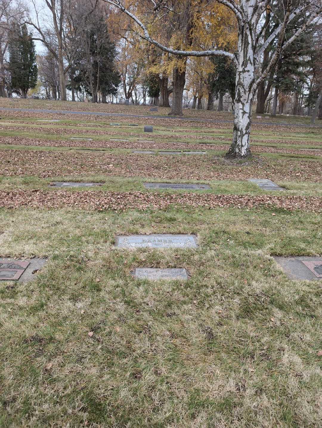 Kenneth R. Dasher's grave. Photo 3