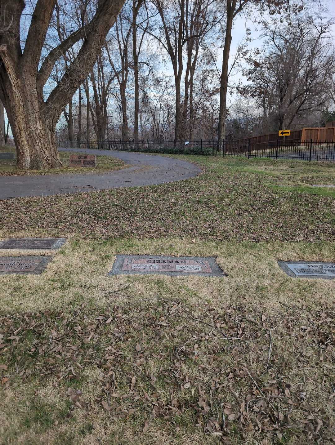 Jim E. Eiseman's grave. Photo 2