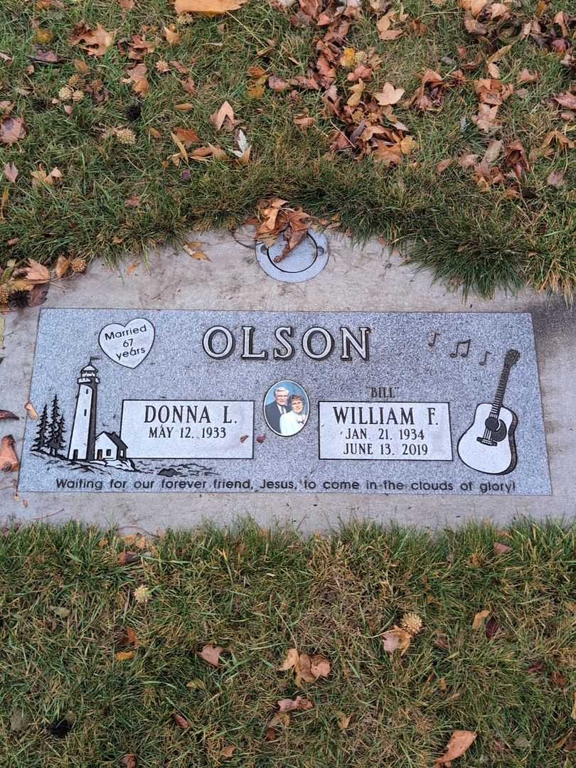 Myrna L. Adams's grave. Photo 1