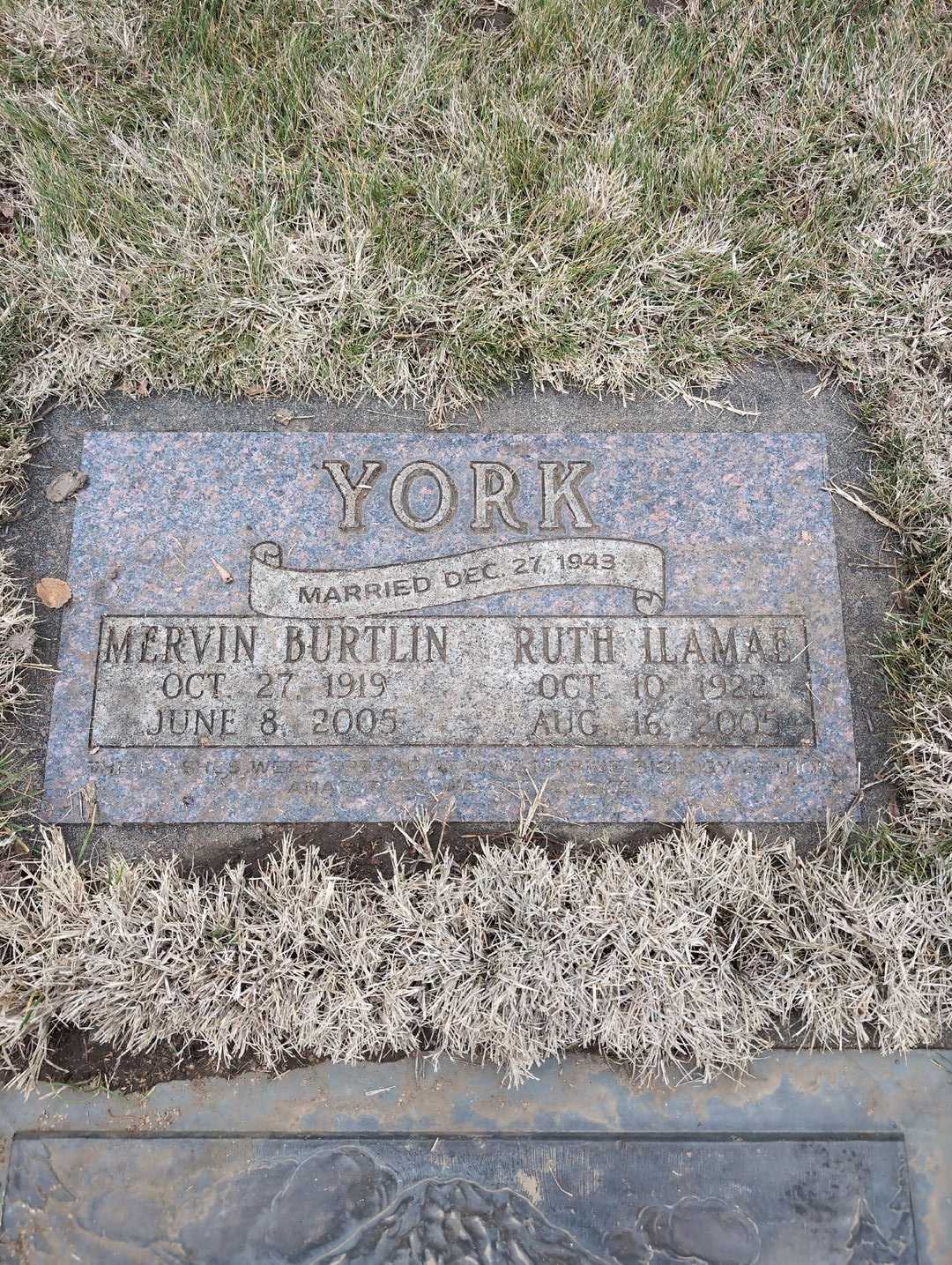 Douglas E. York's grave. Photo 5