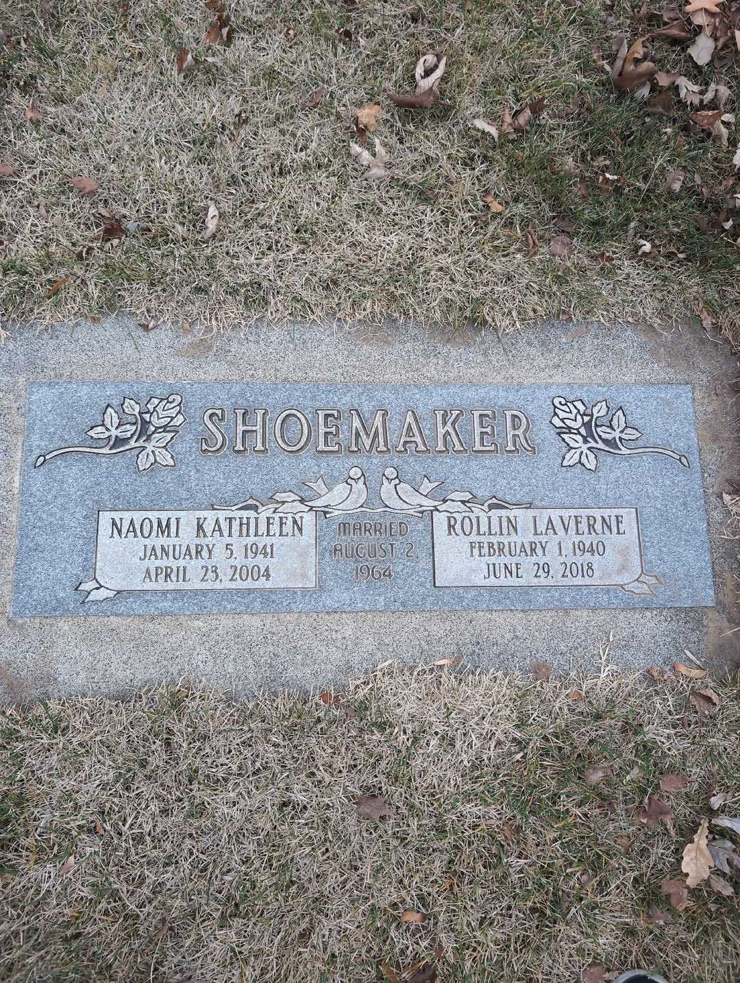 Naomi Kathleen Shoemaker's grave. Photo 3