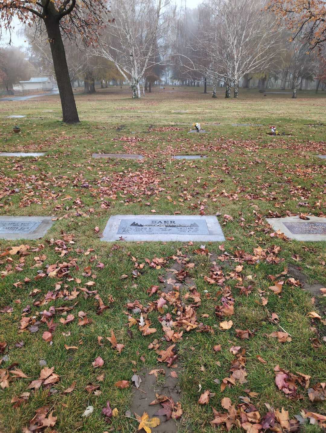 William G. Baer's grave. Photo 2