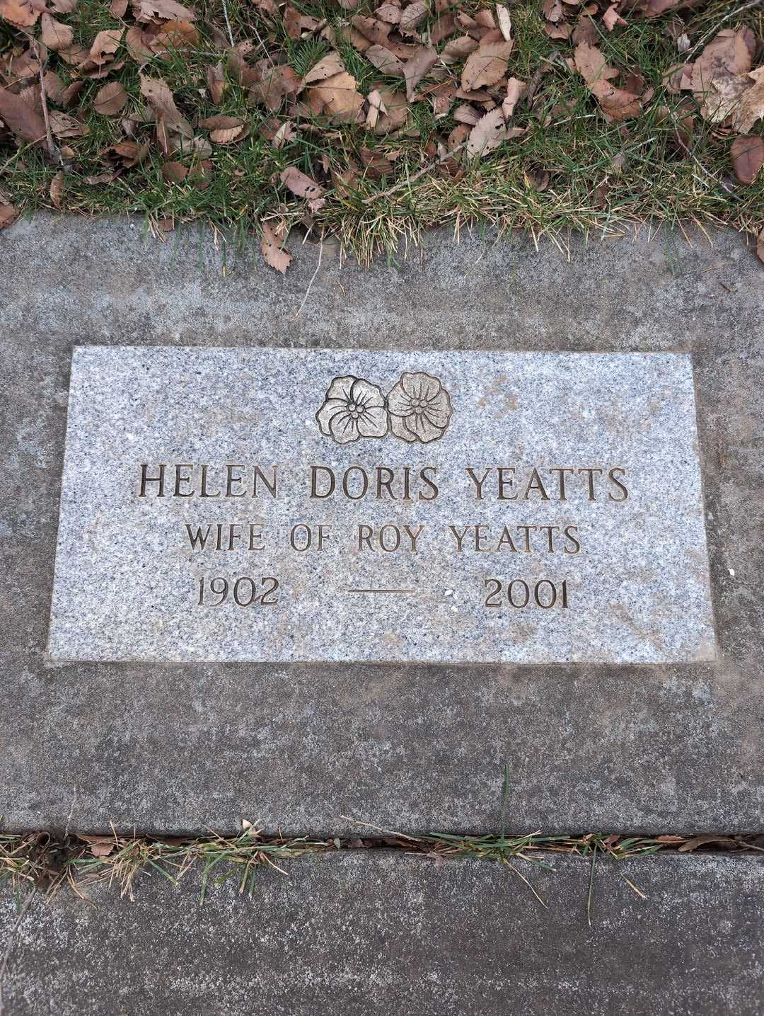 Helen Doris Yeatts's grave. Photo 5