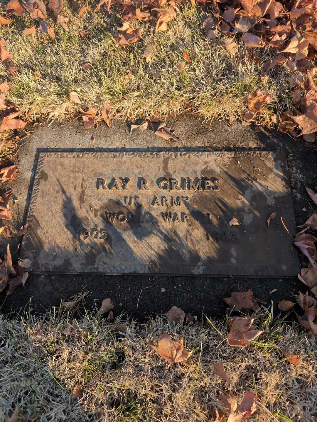 Ray R. Grimes's grave. Photo 3