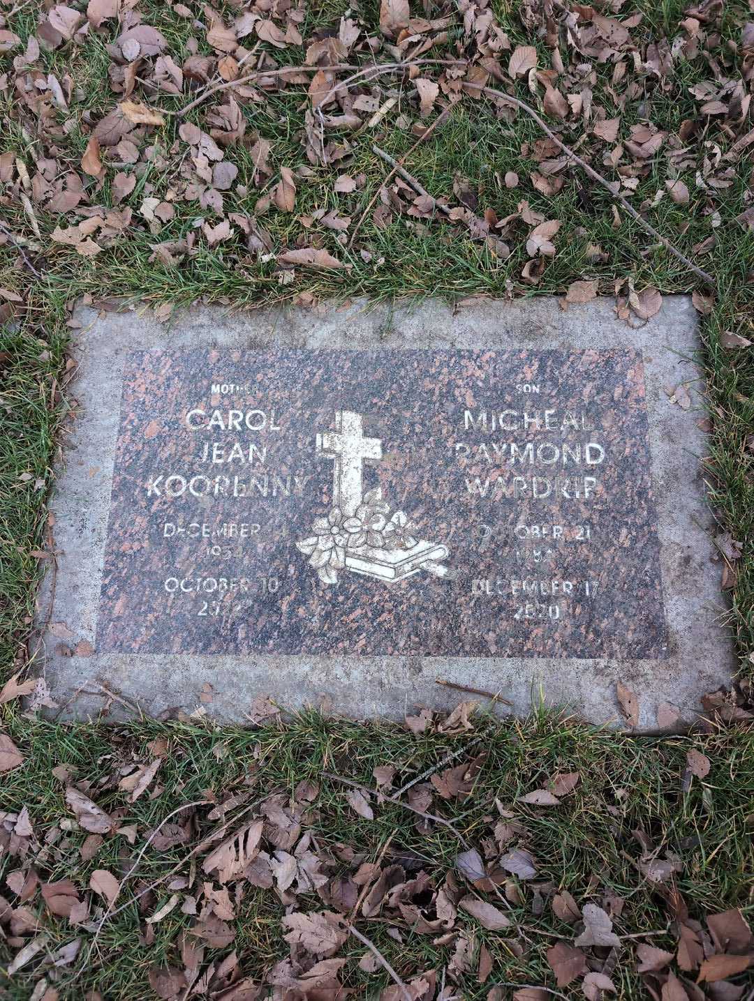 Micheal Raymond Wardrip's grave. Photo 3