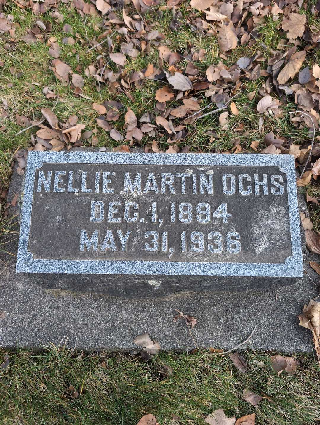 Nellie Martin Ochs's grave. Photo 3