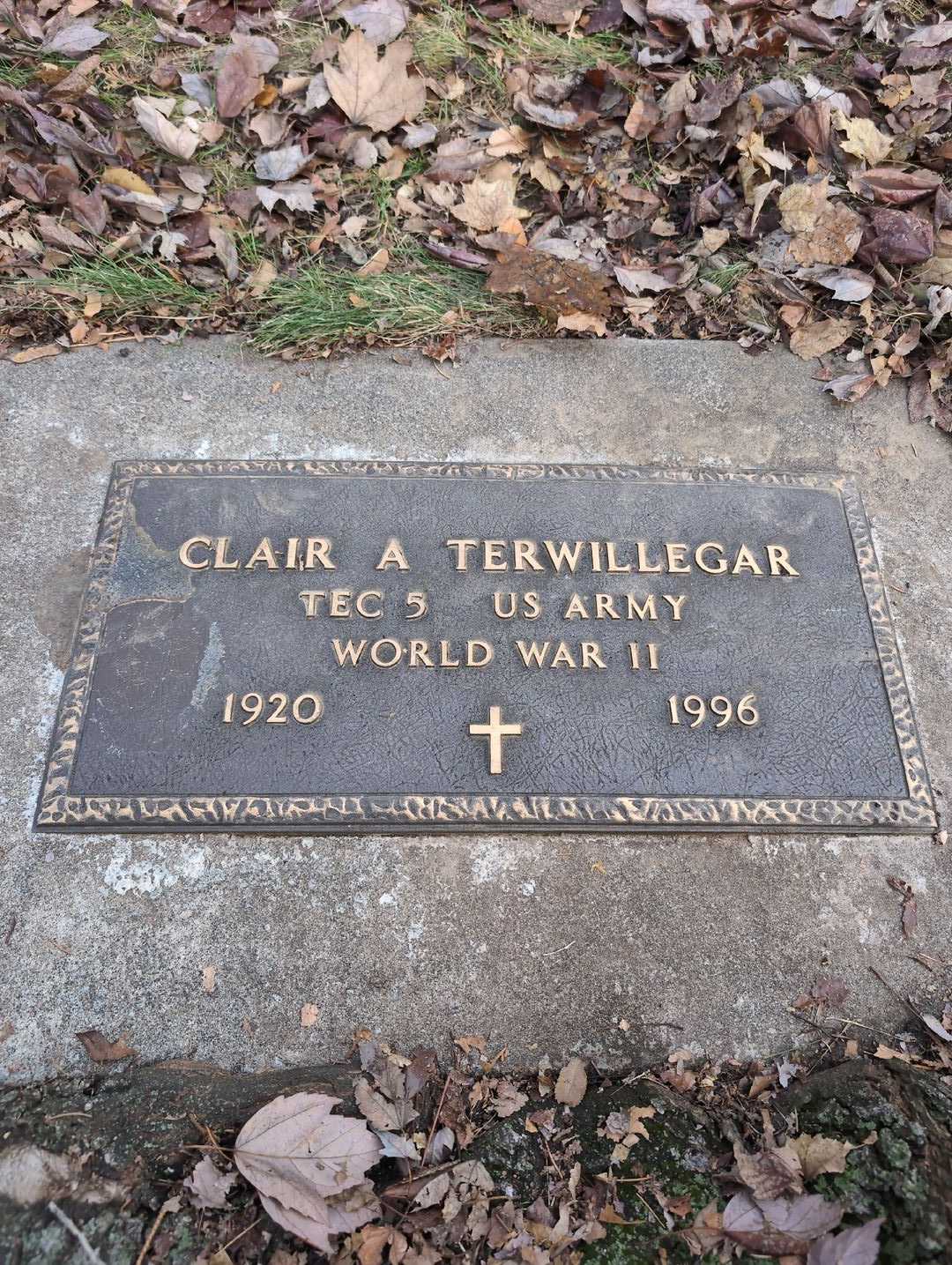 Clair A. Terwillegar's grave. Photo 3