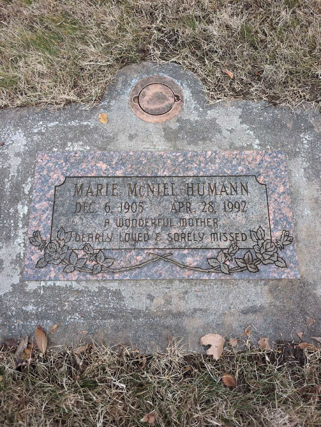 Marie McNiel Humann's grave. Photo 3