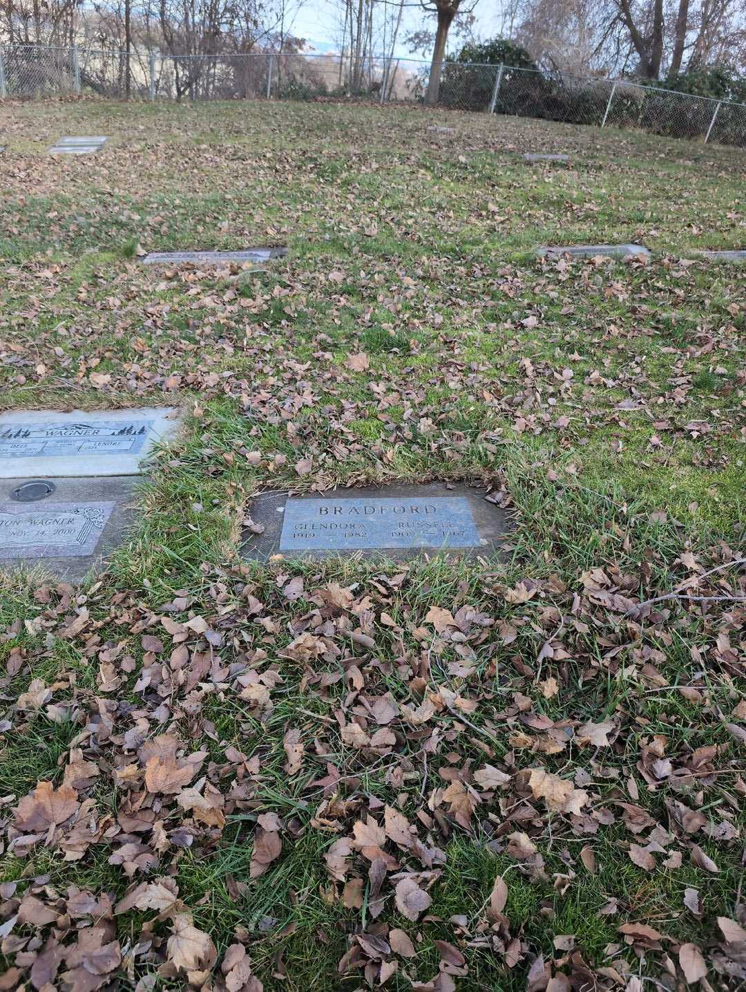 Glendora Bradford's grave. Photo 2