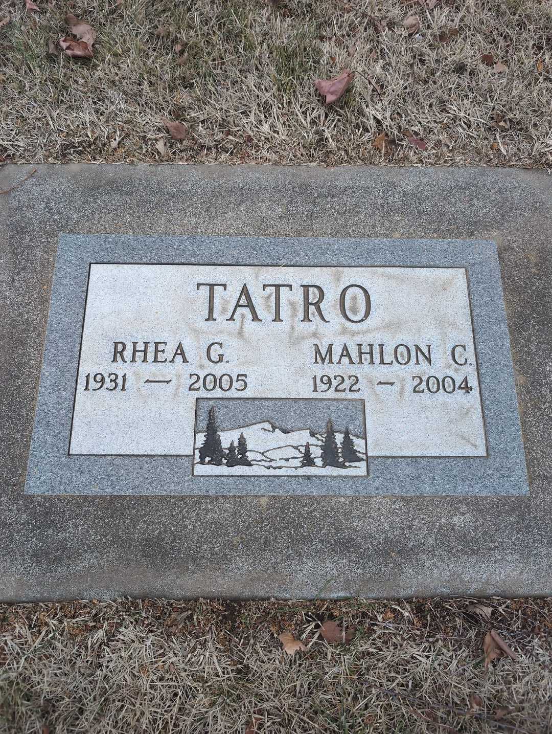 Rhea G. Tatro's grave. Photo 3
