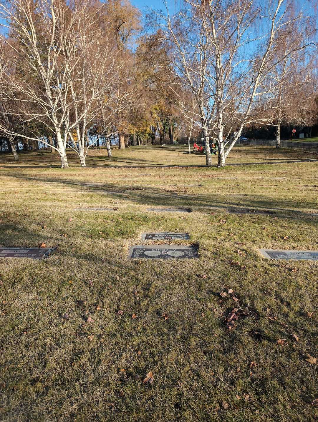 Gene Wesley Lindsay's grave. Photo 2
