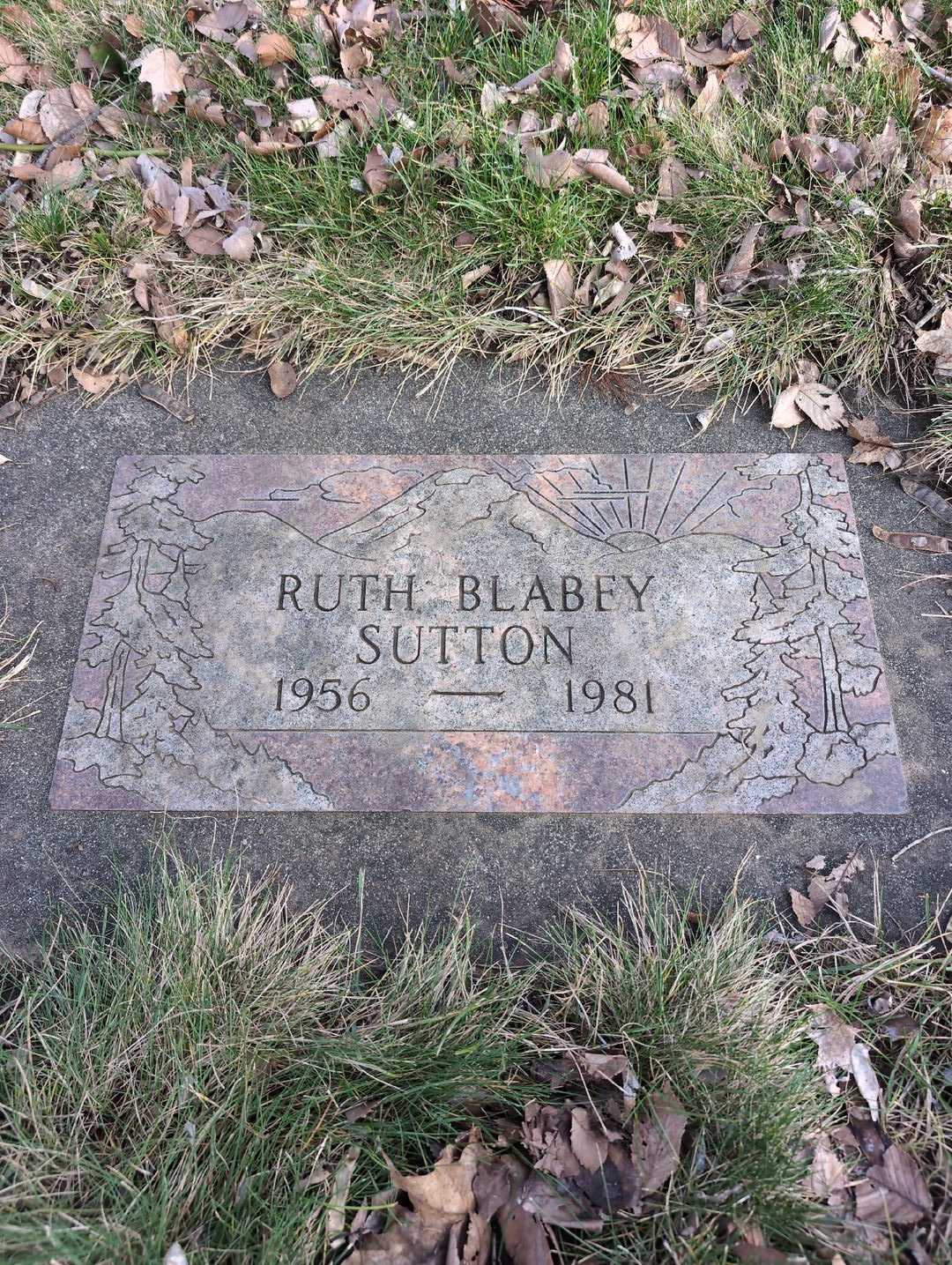 Ruth V. Blabey Sutton's grave. Photo 3