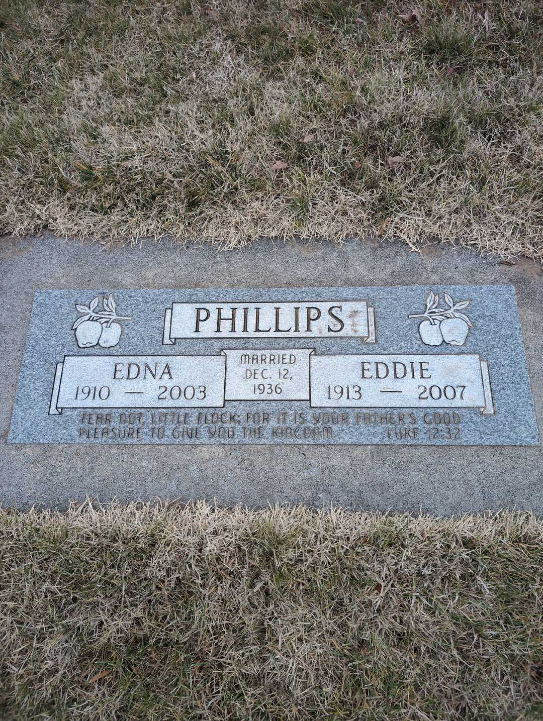 Eddie Phillips's grave. Photo 3