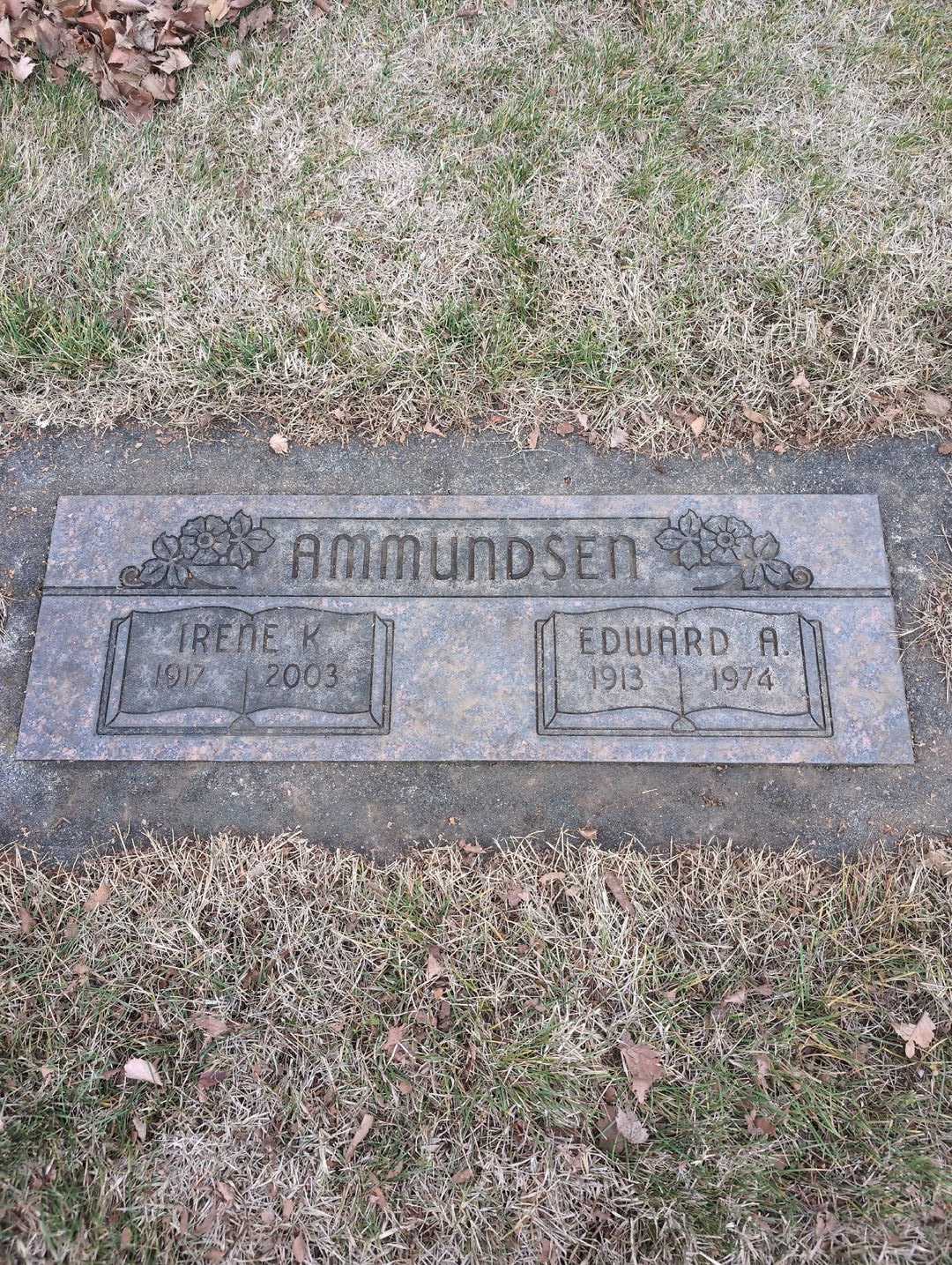 Edward A. Ammundsen's grave. Photo 3