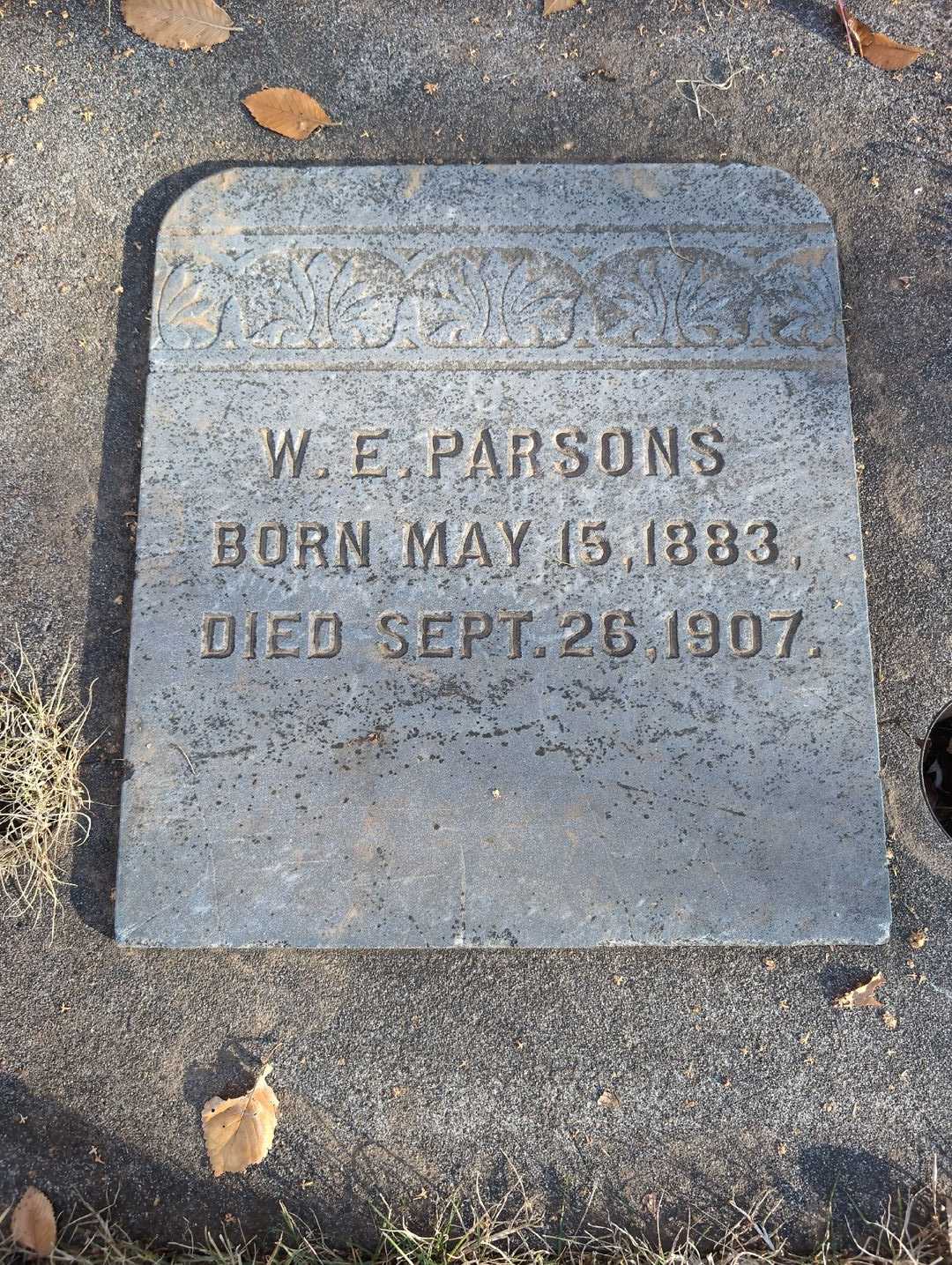 Wiliam E. Parsons Senior's grave. Photo 3