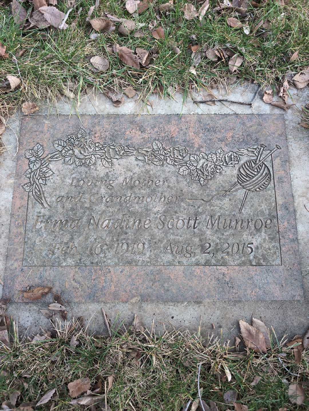 Erma Nadine Scott Munroe's grave. Photo 3