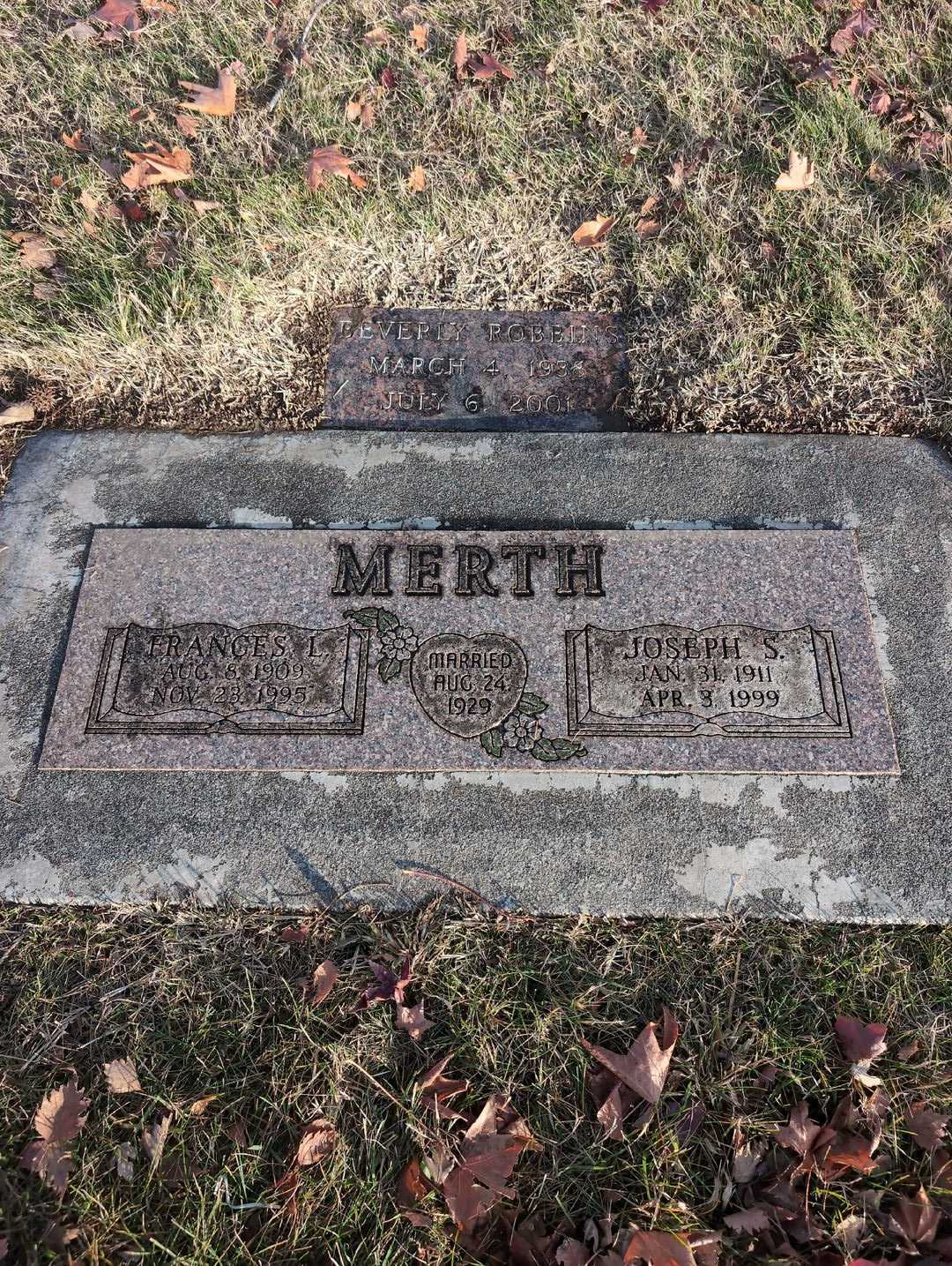 Frances L. Merth's grave. Photo 3