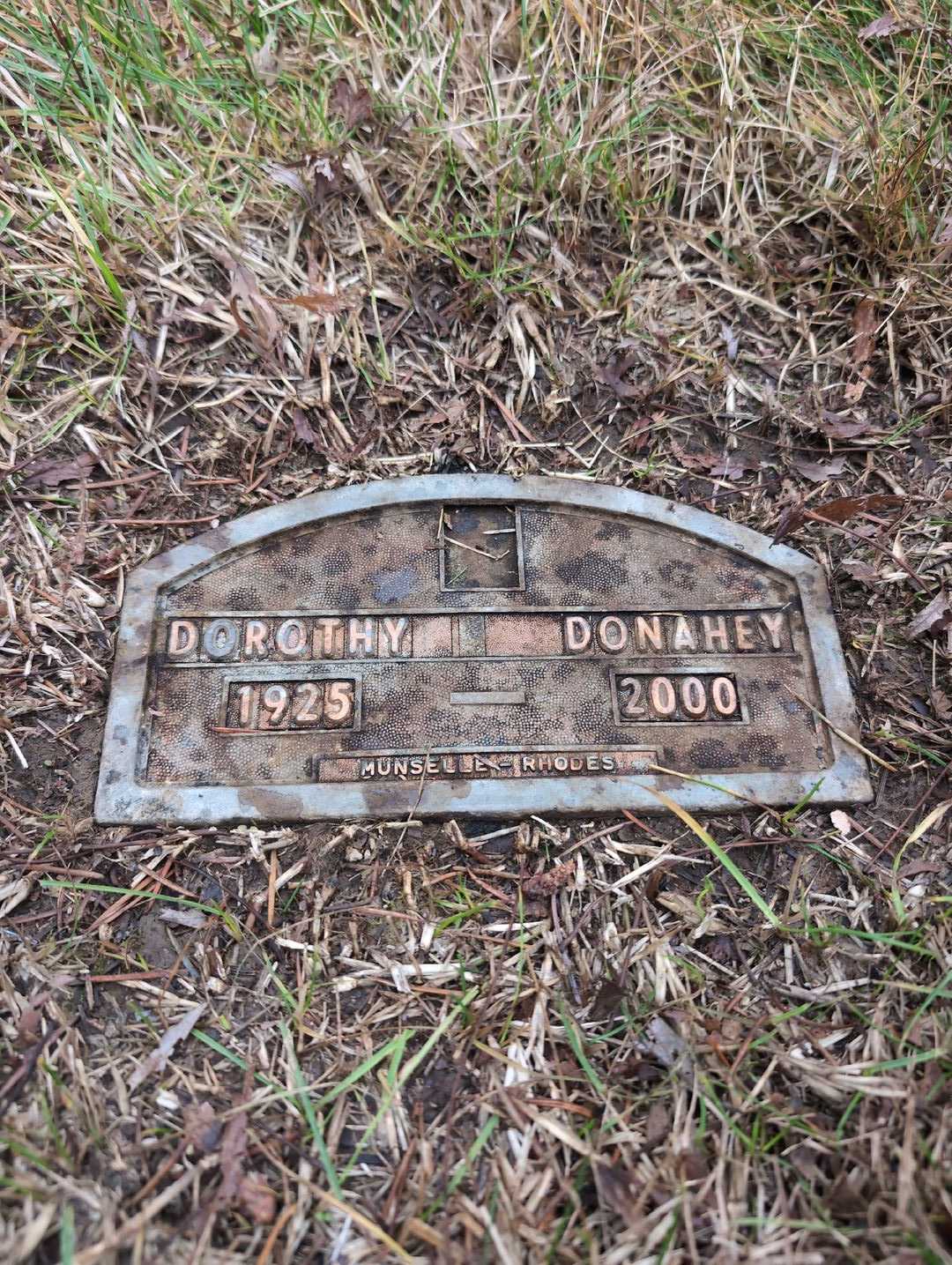Dorothy A. Donahey's grave. Photo 3