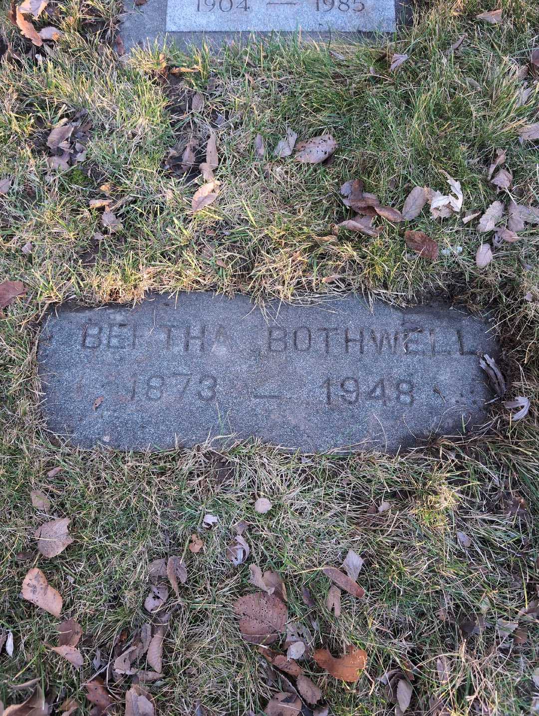 Scynneva Hulse's grave. Photo 3