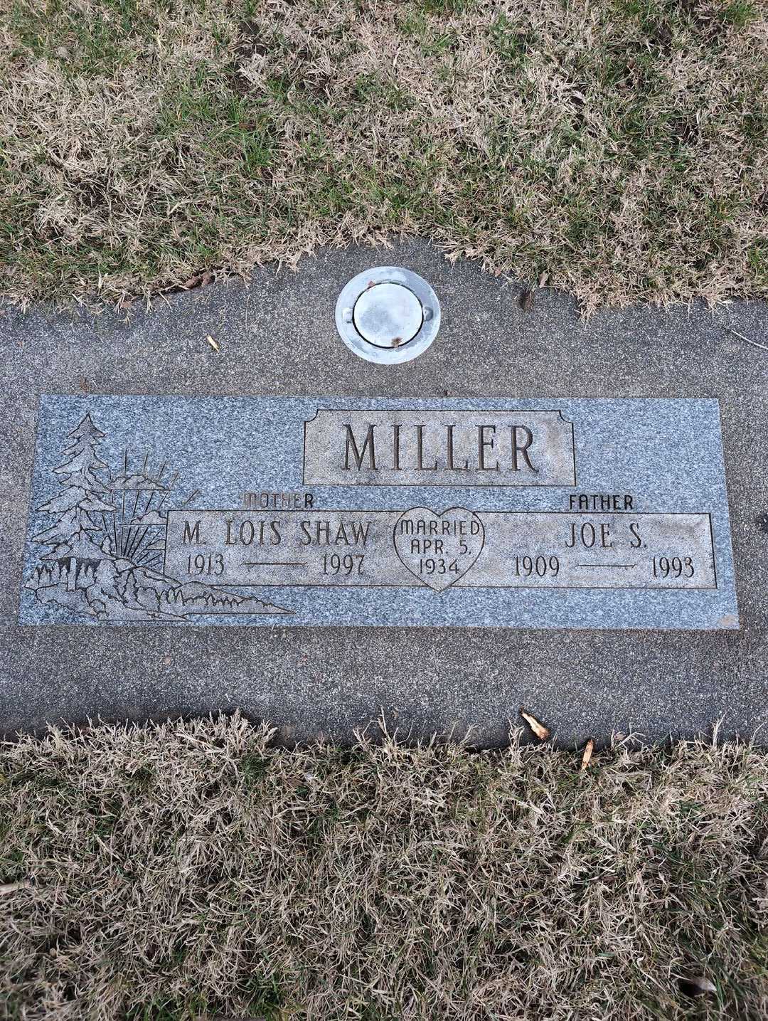 M. Lois Shaw Miller's grave. Photo 3