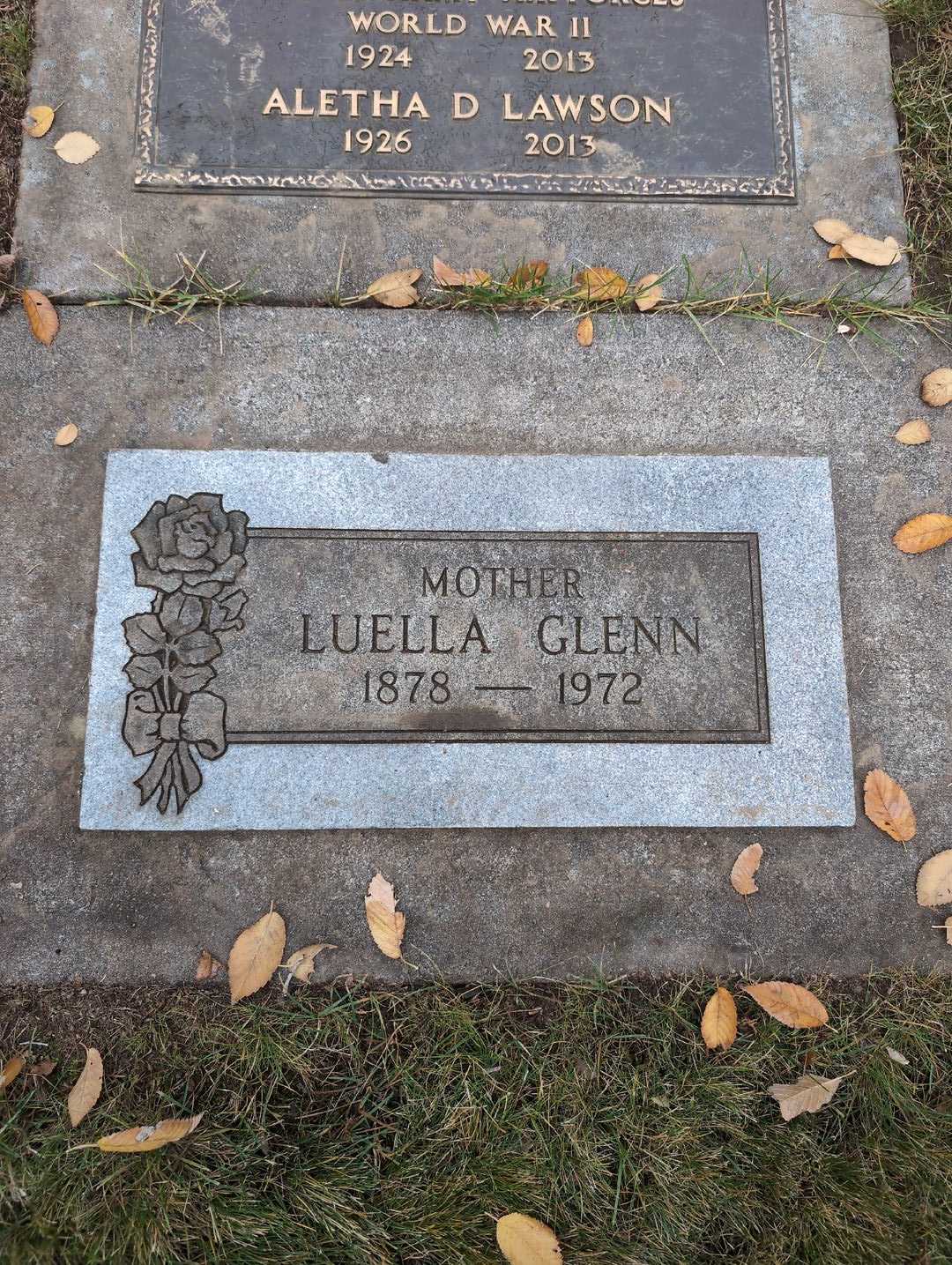 Aletha D. Lawson's grave. Photo 3