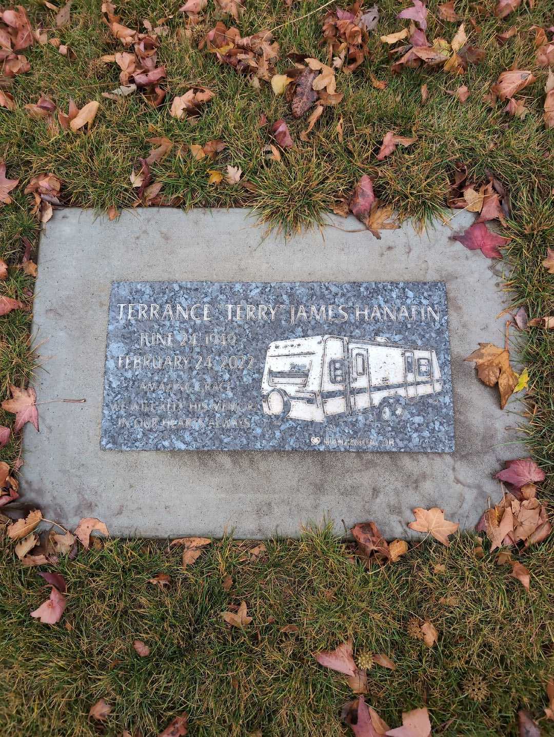 Terrance James "Terry" Hanafin's grave. Photo 3