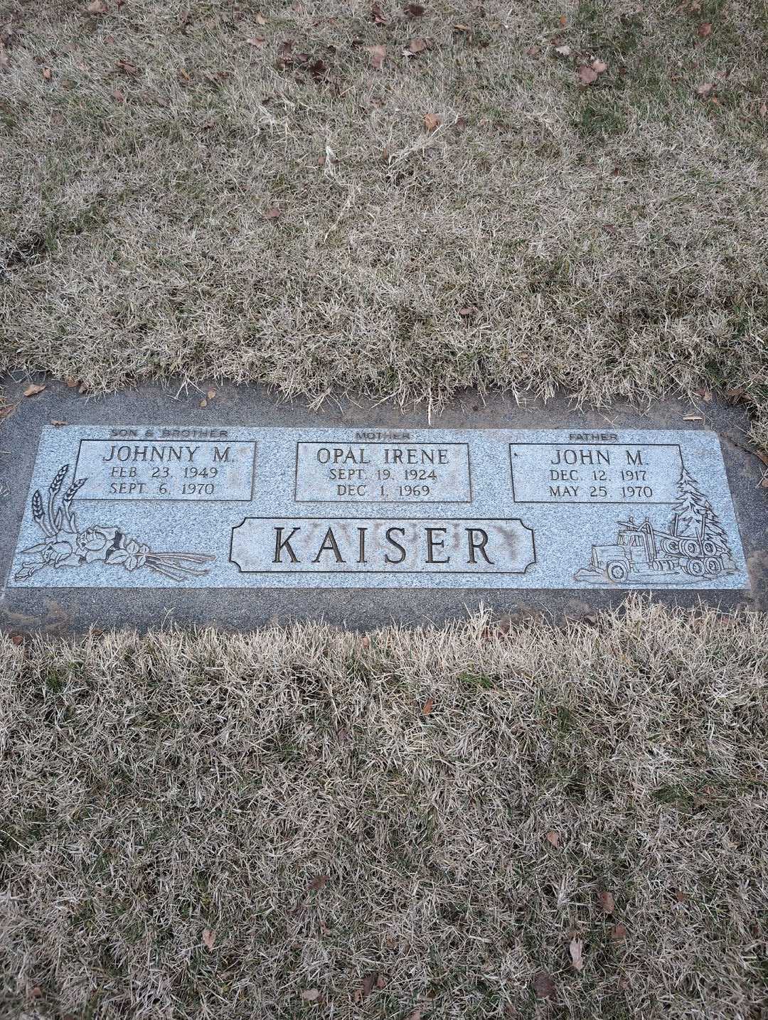 Opal Kaiser's grave. Photo 1