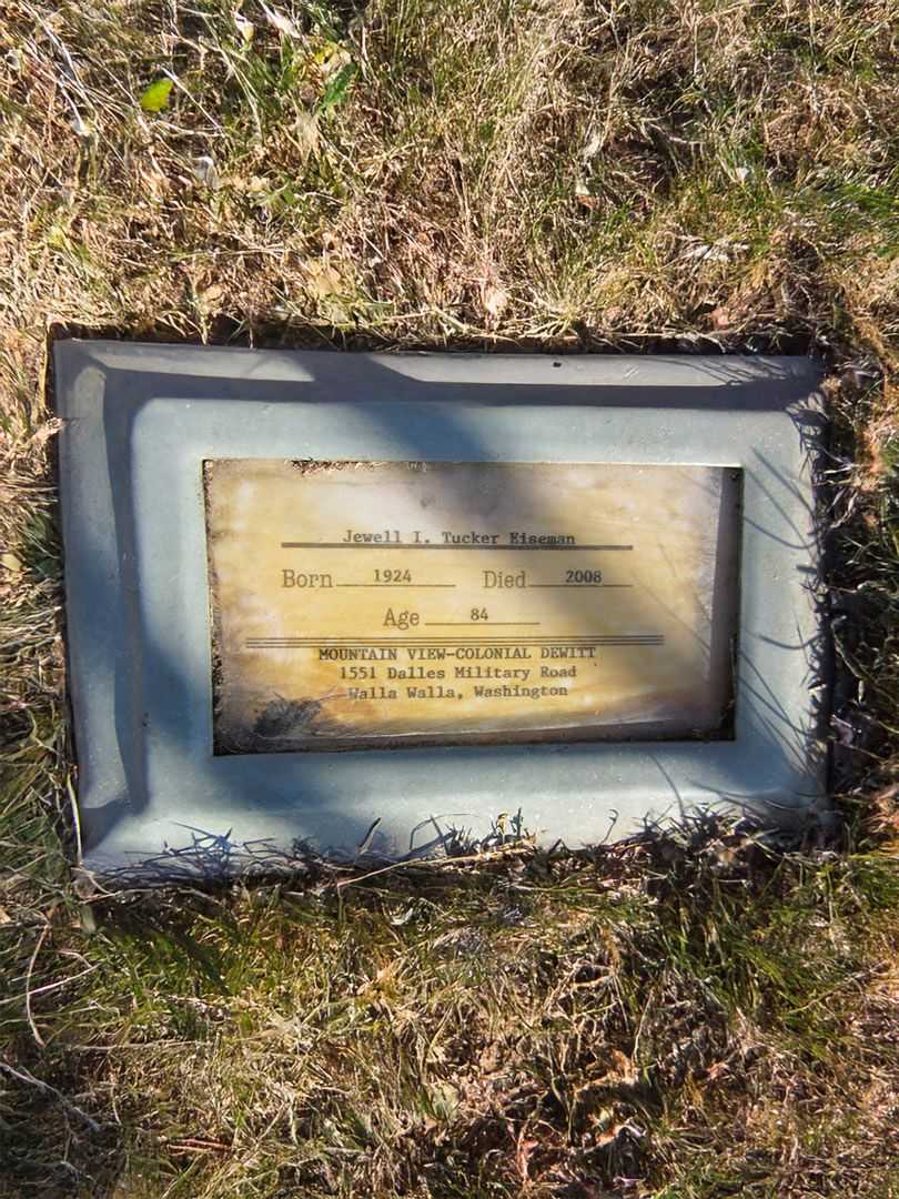 Jewell I. Tucker Eiseman's grave. Photo 3